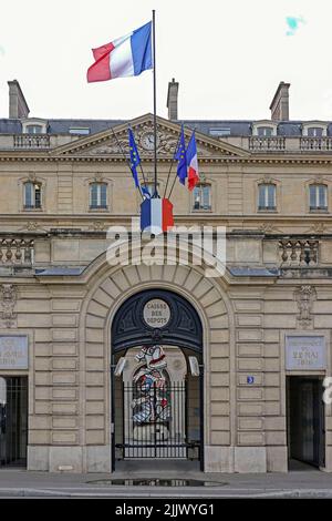 France, Paris, Caisse des dépôts et Consignations (Fonds de dépôts et de lots) est une institution financière du secteur public français créée en 1816, an Banque D'Images