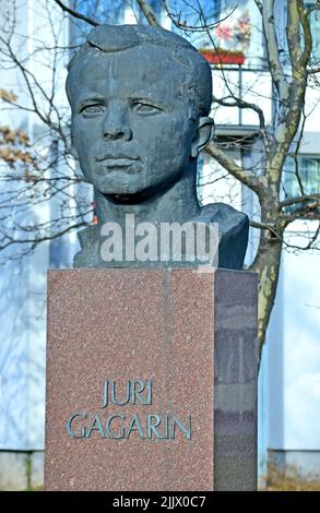 Yury Gagarin, premier cosmonaute, monument à Erfurt, Allemagne sur le ring Yuri-Gagarin. Banque D'Images