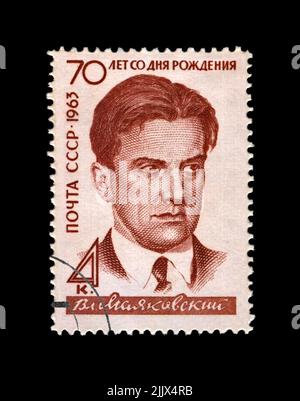 Vladimir Mayakovsky (1893-1930), célèbre poète russe, écrivain verset, anniversaire de naissance 70th, vers 1963. Timbre postal annulé imprimé en URSS Banque D'Images