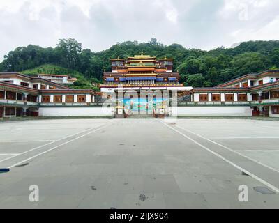 17 juin 2022, Gangtok, Sikkim, Ranka (Lingdum ou Pal Zurmang Kagyud), Temple d'Or, Monastère à Gangtok. Banque D'Images