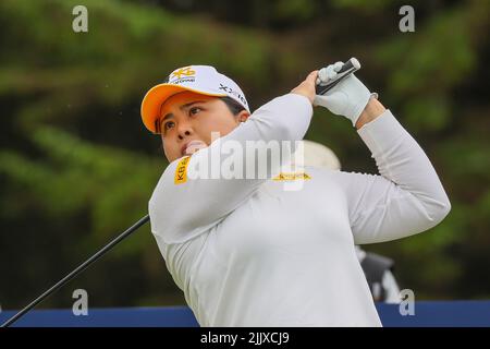 Dundonald Links, Irvine, Royaume-Uni. 28th juillet 2022. La première partie du Golf Trust Women's Scottish Golf a commencé avec le terrain de 144 concurrents internationaux. La deuxième partie aura lieu le vendredi 29 juillet, puis la coupe sera faite pour les 70 meilleurs golfeurs à concourir le Saturday30th et le dimanche 31st. Inbee Park se trouve au 15th. Crédit : Findlay/Alay Live News Banque D'Images