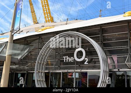 Londres, Angleterre - 2022 juin : panneau au-dessus de l'entrée de la O2 Arena à Greenwich Banque D'Images