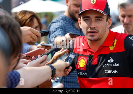 Mogyorod, Hongrie. 28th juillet 2022. LECLERC Charles (mco), Scuderia Ferrari F1-75, portrait pendant la Formule 1 Aramco Magyar Nagydij 2022, Grand Prix de Hongrie 2022, 12th tour du Championnat du monde de Formule 1 de la FIA 2022 de 28 juillet à 31, 2022 sur le Hungaroring, à Mogyorod, Hongrie - photo DPPI crédit: DPPI Media/Alamy Live News Banque D'Images