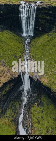 Chute d'eau de Fossá, vue dans les îles Féroé Banque D'Images