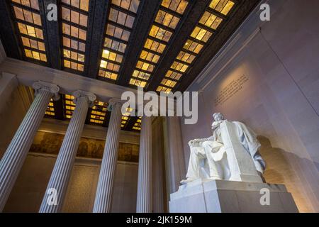 Intérieur du Lincoln Memorial, National Mall, Washington DC, États-Unis d'Amérique, Amérique du Nord Banque D'Images