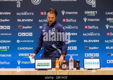 Knokke Heist, Belgique. 29th juillet 2022. Carl Hoefkens, entraîneur en chef du club, photographié lors de la conférence de presse hebdomadaire de l'équipe belge de football Club Brugge KV, vendredi 29 juillet 2022 à Knokke-Heist, pour discuter du prochain match de compétition nationale contre KAS Eupen. BELGA PHOTO KURT DESPLENTER crédit: Belga News Agency/Alay Live News Banque D'Images