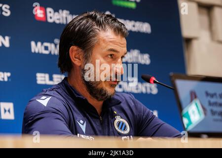 Knokke Heist, Belgique. 29th juillet 2022. Carl Hoefkens, entraîneur en chef du club, photographié lors de la conférence de presse hebdomadaire de l'équipe belge de football Club Brugge KV, vendredi 29 juillet 2022 à Knokke-Heist, pour discuter du prochain match de compétition nationale contre KAS Eupen. BELGA PHOTO KURT DESPLENTER crédit: Belga News Agency/Alay Live News Banque D'Images