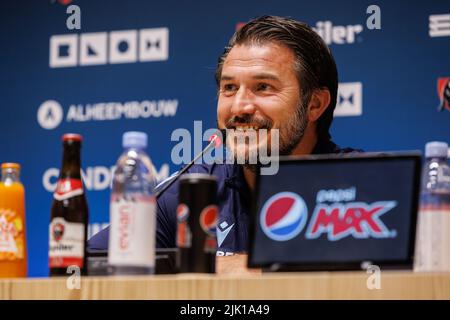 Knokke Heist, Belgique. 29th juillet 2022. Carl Hoefkens, entraîneur en chef du club, photographié lors de la conférence de presse hebdomadaire de l'équipe belge de football Club Brugge KV, vendredi 29 juillet 2022 à Knokke-Heist, pour discuter du prochain match de compétition nationale contre KAS Eupen. BELGA PHOTO KURT DESPLENTER crédit: Belga News Agency/Alay Live News Banque D'Images