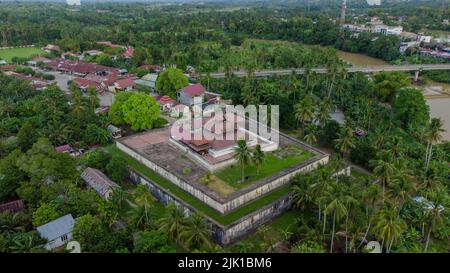 Vue aérienne de l'ancienne mosquée Indrapuri, Aceh, Indonésie. Banque D'Images