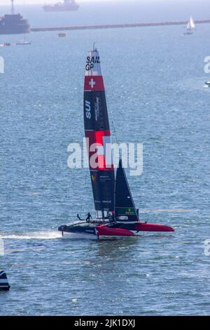 SailGP, Plymouth, Royaume-Uni. 29th juillet 2022. Vendredi est le jour de la pratique pour le Grand Prix de voile britannique, alors que la Grande-Bretagne Ocean City accueille le troisième événement de la saison 3 comme la course la plus compétitive sur l'eau. L'événement revient à Plymouth le 30-31 juillet. Crédit : Julian Kemp/Alay Live News Banque D'Images