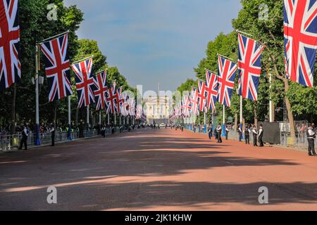 The Mall Before the Platinum Jubilee Trooping the Color Parade à Londres, Angleterre, Royaume-Uni Banque D'Images