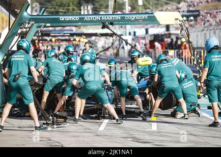 Budapest, Hongrie . 29th juillet 2022. Aston Martin F1 Team AMR22, ambiance pendant la Formule 1 Aramco Magyar Nagydij 2022, Grand Prix de Hongrie 2022, 12th tour du Championnat du monde de Formule 1 2022 de la FIA de 28 juillet à 31, 2022 sur le Hungaroring, à Mogyorod, Hongrie - photo: Joao Filipe / DPPI/DPPI/LiveMedia crédit: Agence photo indépendante/Alamy Live News Banque D'Images