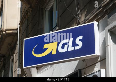 VALENCIA, ESPAGNE - 17 MAI 2022 : GLS est une société logistique britannique basée à Amsterdam, pays-Bas Banque D'Images