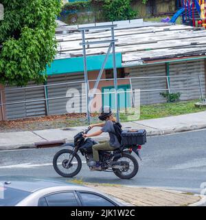 Homme sur une moto dans les îles Vierges américaines Banque D'Images