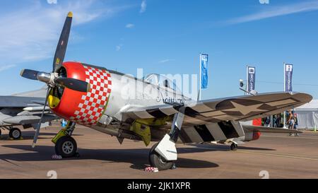 REPUBLIQUE P-47D Thunderbolt « G-THUN » sur écran statique au Royal International Air Tattoo célébrant le 75th anniversaire de la Force aérienne des États-Unis Banque D'Images