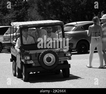 POLTU QUATU - ITALIE - JUL 9 - 2022 : FIAT 500 LUCERTOLA SPIAGGINA Poltu Quatu Classic Banque D'Images