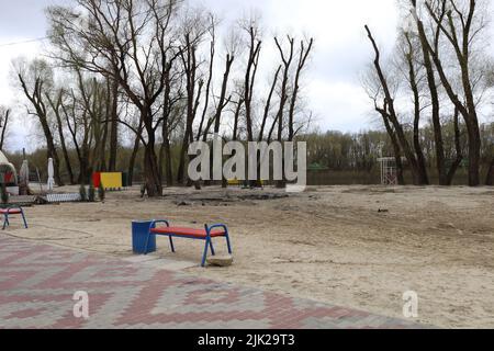 Infrastructure détruite sur la plage après le bombardement des envahisseurs russes Banque D'Images