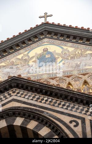 Portail de la cathédrale médiévale Saint Andrew à Amalfi, Italie Banque D'Images