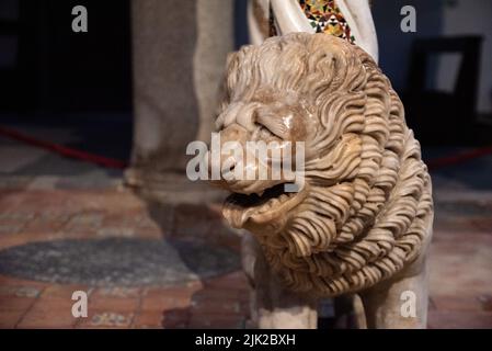 RAVELLO, ITALIE - AVRIL 31 2022 - Détails de la chaire de la cathédrale de Ravello, côte amalfitaine en Italie Banque D'Images
