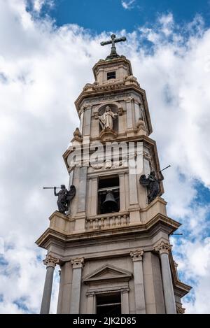 Célèbre église de pèlerinage Temple de notre Dame du Rosaire à Pompéi, dans le sud de l'Italie Banque D'Images