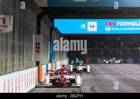 99 GIOVINAZZI Antonio (ita), Dragon / Penske Autosport, Penske EV-5, action pendant l'ePrix de Londres 2022, 9th rencontre du Championnat du monde de Formule E de la FIA ABB 2021-22, sur l'Excel Londres de 30 juillet à 31, à Londres, Royaume-Uni - photo: Cl. Banque D'Images