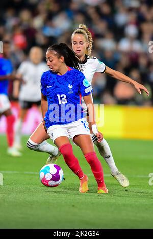 Milton Keynes, Royaume-Uni. 27th juillet 2022. Selma Bacha (13 France) lors du match de football semi-final de l'UEFA Womens Euro 2022 entre l'Allemagne et la France au stade Milton Keynes-Angleterre. (Foto: Kevin Hodgson/Sports Press photo/C - DÉLAI D'UNE HEURE - ACTIVER FTP UNIQUEMENT SI LES IMAGES DE MOINS D'UNE HEURE - Alay) crédit: SPP Sport Press photo. /Alamy Live News Banque D'Images