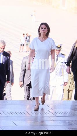 Ankara, Turquie. 30th juillet 2022. Annalena Baerbock (Bündnis 90/Die Grünen), Ministre des Affaires étrangères, visite le Mausolée Atatürk. Credit: Annette Riedl/dpa/Alay Live News Banque D'Images