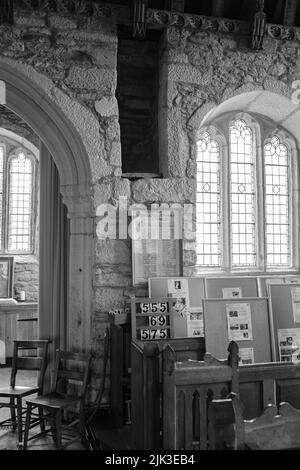 Intérieur de l'église St Mawgan-in-Mentheage, Cornouailles Banque D'Images