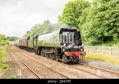 Locomotive à vapeur Tangmere 34067 sur la ligne Settle & Carlisle à long Preston, le 30th juillet 2022 ,''Northern Belle'', West Coast Railway Co Ltd Banque D'Images