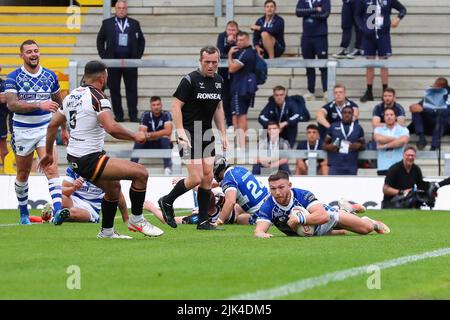 Leeds, Royaume-Uni. 30th juillet 2022. *** Essayez Halifax pendant le match du championnat d'été Bash Betfred entre Bradford Bulls et Halifax Panthers au stade Headingley, Leeds, Royaume-Uni, le 30 juillet 2022. Photo de Simon Hall. Utilisation éditoriale uniquement, licence requise pour une utilisation commerciale. Aucune utilisation dans les Paris, les jeux ou les publications d'un seul club/ligue/joueur. Crédit : UK Sports pics Ltd/Alay Live News Banque D'Images