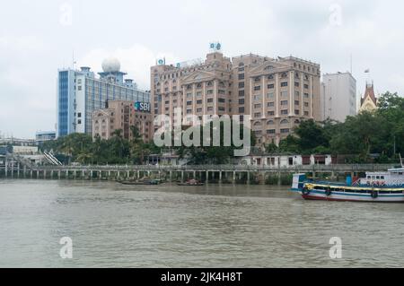 State Bank of INDIA (siège), Strand Road sur la rive de la rivière Hooghly. Kolkata Bengale occidental Inde Asie du Sud 20 juillet 2022 Banque D'Images