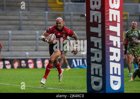 Leeds, Royaume-Uni. 30th juillet 2022. Essayez Leigh lors du match de championnat Summer Bash Betfred entre Featherstone Rovers et Leigh Centuriens au stade Headingley, Leeds, Royaume-Uni, le 30 juillet 2022. Photo de Simon Hall. Utilisation éditoriale uniquement, licence requise pour une utilisation commerciale. Aucune utilisation dans les Paris, les jeux ou les publications d'un seul club/ligue/joueur. Crédit : UK Sports pics Ltd/Alay Live News Banque D'Images