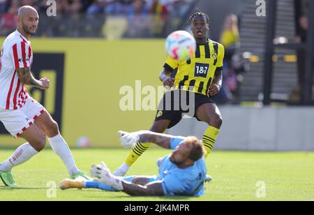 Dortmund, Allemagne. 30th juillet 2022. Firo : 07/30/2022, football, 1st ligue, 1st Bundesliga, Saison 2022/2023, match test, match amical BVB, Borussia Dortmund - Antatyaspor Antalya duels. : Jamie Bynoe-Gittens crédit : dpa/Alay Live News Banque D'Images