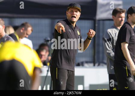 Dortmund, Allemagne. 30th juillet 2022. Firo : 07/30/2022, football, 1st ligue, 1st Bundesliga, Saison 2022/2023, match d'essai, match amical BVB, Borussia Dortmund - Antatyaspor Antalya Edin Terzic, entraîneur, BVB/dpa/Alamy Live News Banque D'Images