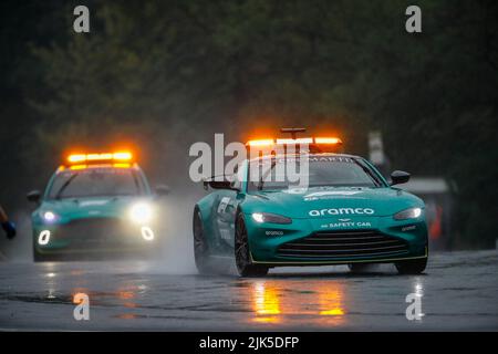 Budapest, Hongrie. 30th juillet 2022. Voiture de sécurité F1, Aston Martin Vantage, Grand Prix de Hongrie F1 à Hungaroring sur 30 juillet 2022 à Budapest, Hongrie. (Photo par HIGH TWO) Credit: dpa/Alay Live News Banque D'Images