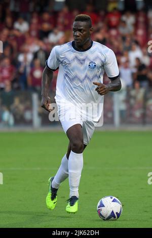 SALERNO, ITALIE - JUILLET 30 : Mario Balotelli d'Adana Demirspire pendant le Trophée Angelo Iervolino avec Adana Demirspire, Reggina 1914 et US Salernitana à Banque D'Images