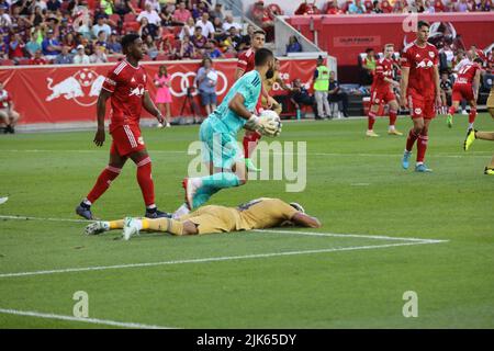 Harrison, NJ, États-Unis. 31st juillet 2022. (SPO) Red Bull contre Barcelone dans un match amical. 30 juillet 2022, New Jersey, Etats-Unis: Un match de football amical entre Barcelone d'Espagne et Red Bull- New York à la Red Bull Arena du New Jersey avec une capacité de vente. Barcelone a gagné le jeu 2-0, avec des buts de Ousmane Dembele et Memphis Depay.Credit: Jose Francisco/TheNews2 (Credit image: © Jose Francisco/TheNEWS2 via ZUMA Press Wire) Credit: ZUMA Press, Inc./Alay Live News Banque D'Images