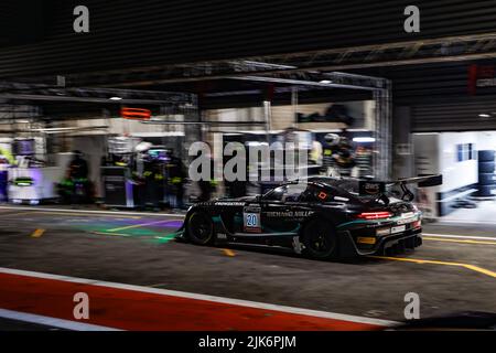 Spa, Belgique. 31st juillet 2022. 20 SPS performance automobile, Mercedes-AMG GT3 de George KURTZ, Valentin PIERBURG, Tim MÜLLER, Reema JUFFALI, en action dans Pitlane, pendant les TotalEnergies 24 heures de Spa 2022, 7th tour du Fanatec GT World Challenge Europe 2022 Powered by AWS, de 27 juillet à 31, 2021 sur le circuit de Spa-Francorchamps, à Stavelot, Belgique - photo Paul Vaicle / DPPI crédit: DPPI Media/Alamy Live News Banque D'Images