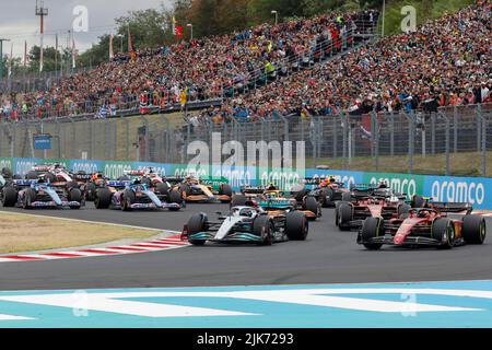 Magyorod, Hongrie. 31 juillet 2022. Formule 1 Grand Prix de Hongrie à Hungaroring, Hongrie. Photo : début de la course © Piotr Zajac/Alay Live News Banque D'Images