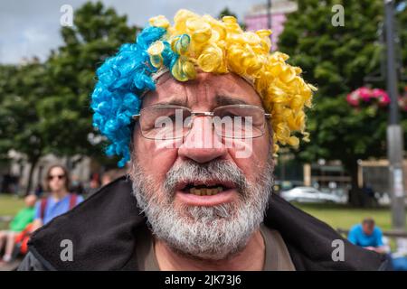 Glasgow, Écosse, Royaume-Uni. 31st juillet 2022. Les militants anti-guerre tiennent un rassemblement sur la place George pour protester contre l'invasion russe de l'Ukraine. Credit: SKULLY/Alay Live News Banque D'Images