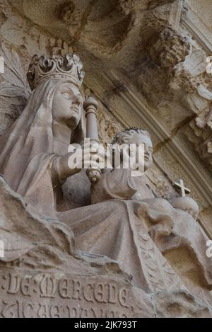 Statue d'église de notre-Dame de la Miséricorde (Mare de Déu de la Mercè), la patronne de Barcelone. Église du Sacré-cœur), Tibidabo, Barcelone, Espagne. Banque D'Images