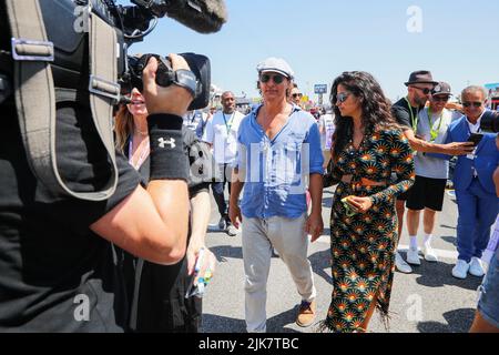 Matthew McConaughey (Etats-Unis) avec Camila Alves McConaughey, Grand Prix de France F1 au circuit Paul Ricard sur 24 juillet 2022 au Castellet, France. (Photo par DEUX HAUTS) Banque D'Images