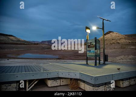 30 juillet 2022, lac Mead, Nevada, conditions de sécheresse sévère à Boulder Harbour Boat Launch près de Las Vegas. Banque D'Images