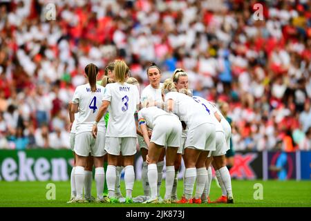 Londres, Royaume-Uni. 31st juillet 2021. Londres, Angleterre, 31 juillet 2022 : rencontre de l'équipe d'Angleterre lors du match de football de la finale Euro 2022 des femmes de l'UEFA entre l'Angleterre et l'Allemagne au stade de Wembley, en Angleterre. (Kevin Hodgson /SPP) crédit: SPP Sport Press photo. /Alamy Live News Banque D'Images