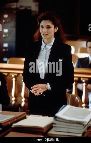 Mary Elizabeth Mastrantonio film Class action (1991) personnages : Maggie Ward réalisateur : Michael Apted 18 mars 1991 **AVERTISSEMENT** cette photographie est à usage éditorial seulement et est protégée par les droits d'auteur de 20THCENTURY FOX et/ou du photographe désigné par le film ou la société de production et ne peut être reproduite que par des publications en liaison avec la promotion du film ci-dessus. Un crédit obligatoire à 20THCENTURY FOX est requis. Le photographe doit également être crédité lorsqu'il est connu. Aucune utilisation commerciale ne peut être accordée sans autorisation écrite de The film Company. Banque D'Images