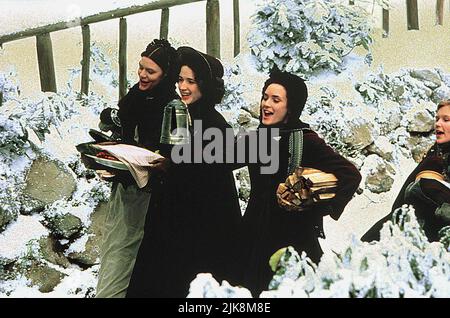 Claire Danes, Trini Alvarado & Winona Ryder film: Little Women (USA/CAN 1994) personnages: Beth March,Meg March,JO March / Literaturverfilmung (basé sur le livre de Louisa May Alcott) Directeur: Gillian Armstrong 21 décembre 1994 **AVERTISSEMENT** cette photographie est à usage éditorial exclusif et est le droit d'auteur des IMAGES DE COLUMBIA et/ou du photographe assigné par la Société de film ou de production et ne peut être reproduite que par des publications dans le cadre de la promotion du film ci-dessus. Un crédit obligatoire pour LES PHOTOS DE COLUMBIA est requis. Le photographe doit également être crédité lorsqu'il est connu. Non c Banque D'Images