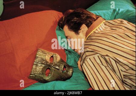 Jim Carrey film The Mask (USA 1994) personnages : Stanley Ipkiss réalisateur : Chuck Russell 28 juillet 1994 **AVERTISSEMENT** cette photographie est à usage éditorial seulement et est la propriété intellectuelle de NEW LINE CINEMA et/ou du photographe assigné par le film ou la société de production et ne peut être reproduite que par des publications en liaison avec la promotion du film ci-dessus. Un crédit obligatoire pour le CINÉMA NEW LINE est requis. Le photographe doit également être crédité lorsqu'il est connu. Aucune utilisation commerciale ne peut être accordée sans autorisation écrite de The film Company. Banque D'Images