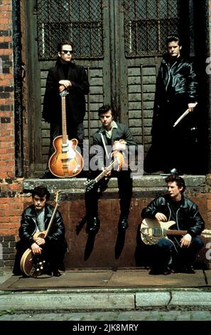 Scot Williams, Chris O'Neill, Gary Bakewell, Ian Hart film: BackBeat (1994) personnages: Pete Best,George Harrison,Paul McCartney,John Lennon Directeur: Iain Softley 14 avril 1994 **AVERTISSEMENT** cette photographie est destinée à un usage éditorial exclusif et est protégée par les droits d'auteur de LA CHAÎNE 4 et/ou du photographe attribué par la Société de film ou de production et ne peut être reproduite que par des publications dans le cadre de la promotion du film ci-dessus. Un crédit obligatoire est requis pour LE CANAL 4. Le photographe doit également être crédité lorsqu'il est connu. Aucune utilisation commerciale ne peut être accordée sans autorisation écrite de Banque D'Images