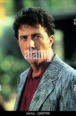 Dustin Hoffman film Accidental Hero (USA 1992) personnages : Bernard 'Bernie' Laplante réalisateur : Stephen Frears 02 octobre 1992 **AVERTISSEMENT** cette photographie est à usage éditorial seulement et est la propriété de COLUMBIA et/ou du photographe désigné par The film or production Company et ne peut être reproduite que par des publications dans le cadre de la promotion du film ci-dessus. Un crédit obligatoire à COLUMBIA est requis. Le photographe doit également être crédité lorsqu'il est connu. Aucune utilisation commerciale ne peut être accordée sans autorisation écrite de The film Company. Banque D'Images