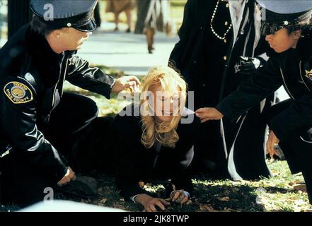 Kelly Lynch film: Desperate Hours (USA 1990) personnages: Nancy Breyers / Literaturverfilmung (basé sur le livre "The Desperate Hours" de Joseph Hayes) Directeur: Michael Cimino 05 octobre 1990 **AVERTISSEMENT** cette photographie est à usage éditorial exclusif et est le copyright de MGM et/ou le photographe assigné par la Société de film ou de production et ne peut être reproduite que par des publications dans le cadre de la promotion du film ci-dessus. Un crédit obligatoire pour MGM est requis. Le photographe doit également être crédité lorsqu'il est connu. Aucune utilisation commerciale ne peut être accordée sans l'autorisation écrite du Banque D'Images